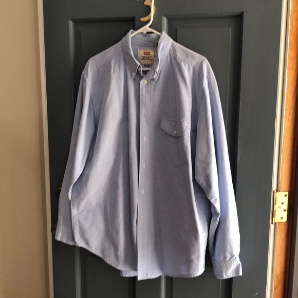 Levi's Other - Levi’s Cotton Chambray Blue Button down